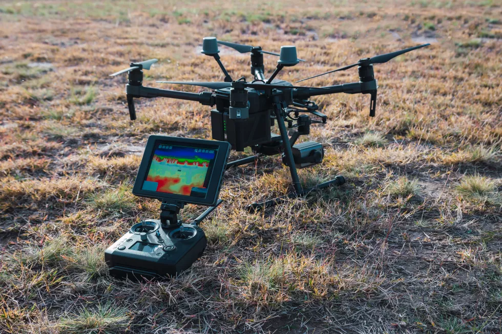 large-industrial-drone-with-thermal-camera