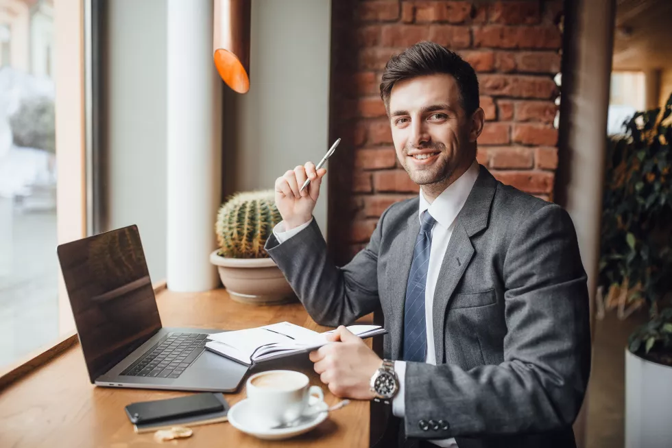 businessman-caffe