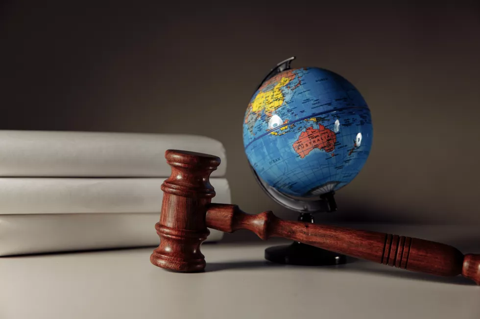 wooden-gavel-globe-desk-international-law-justice-court-concept(2)