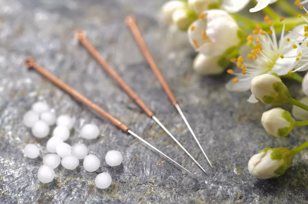 alternative-herbal-medicine-with-homeopathy-acupuncture