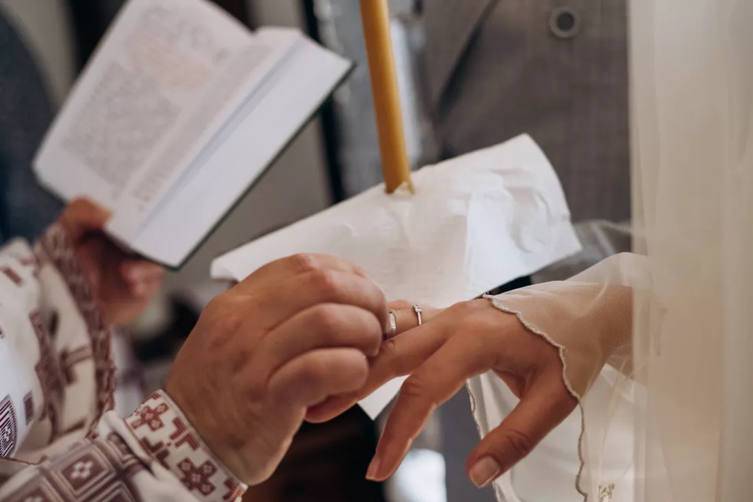 priest-holds-wedding-church