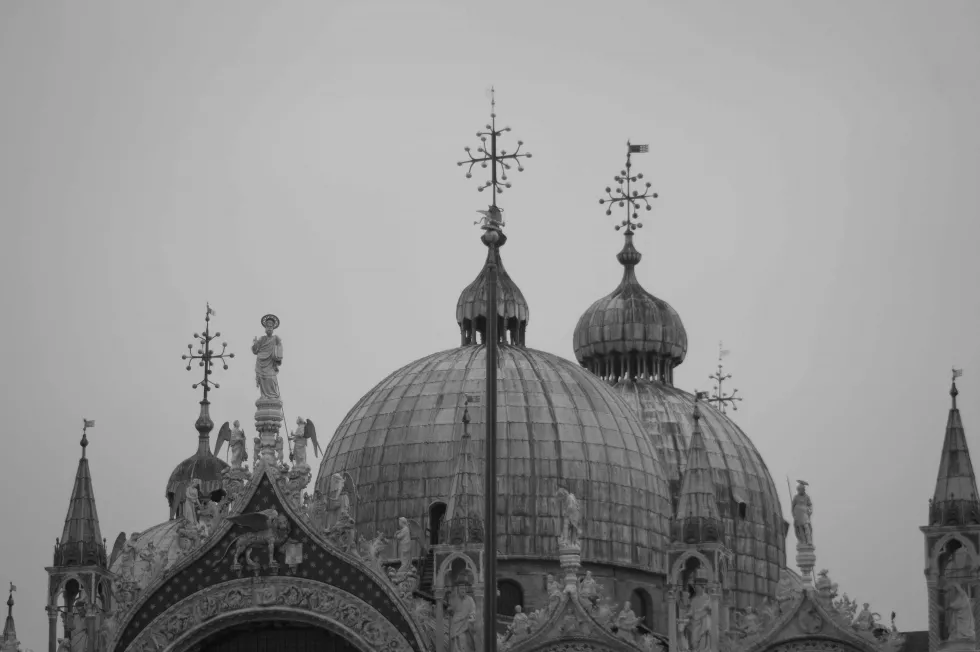 hi_mac-38y4ieH34OE-unsplash