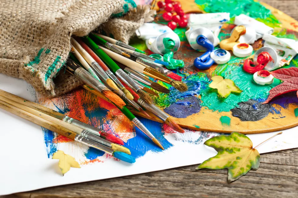 paints-brushes-painting