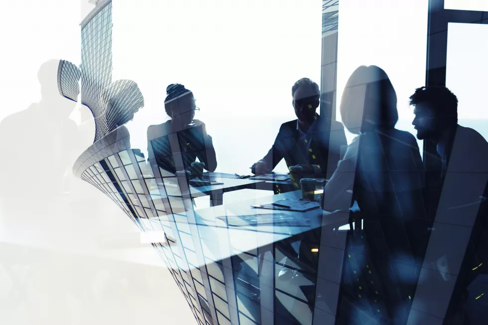 background-concept-with-business-people-silhouette-work
