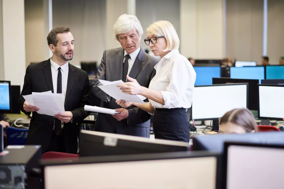 group-mature-business-people