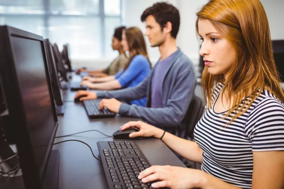 focused-student-computer-class