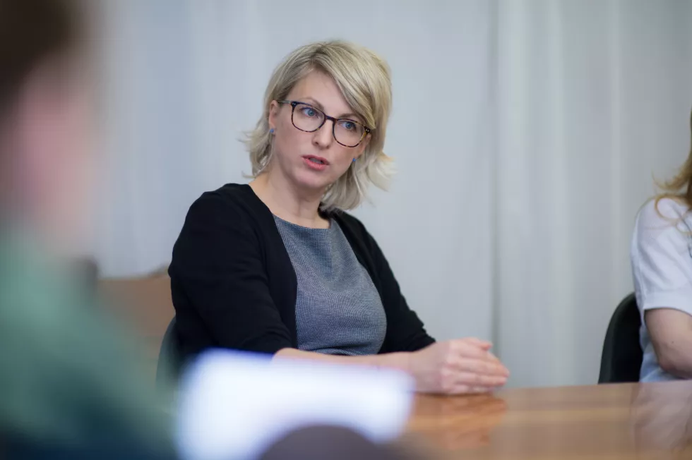 beautiful-businesswoman-talking-meeting-conference-room