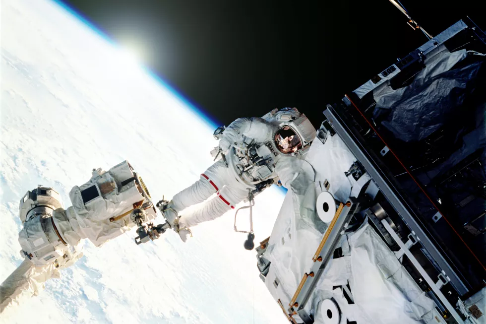 astronauts-orbiting-space-stationelements-this-image-furnished-by-nasa-d-illustration