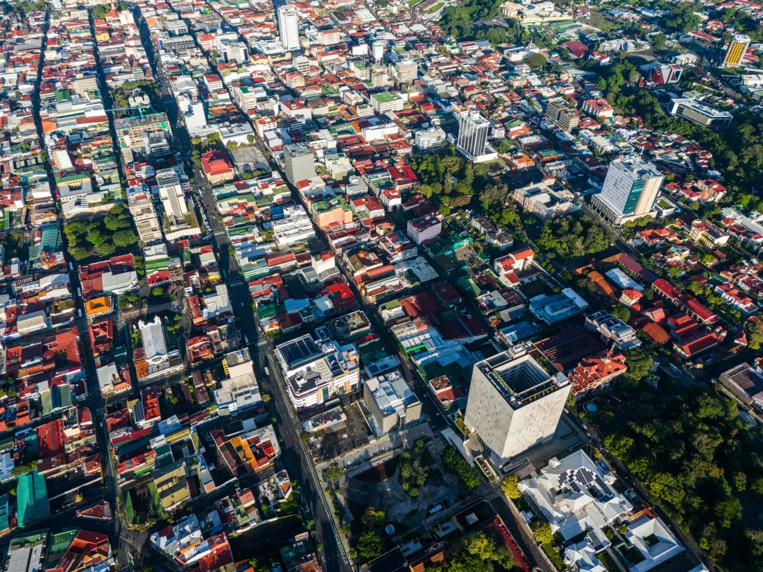 cesar-badilla-miranda-7aZ1f8AU8qE-unsplash