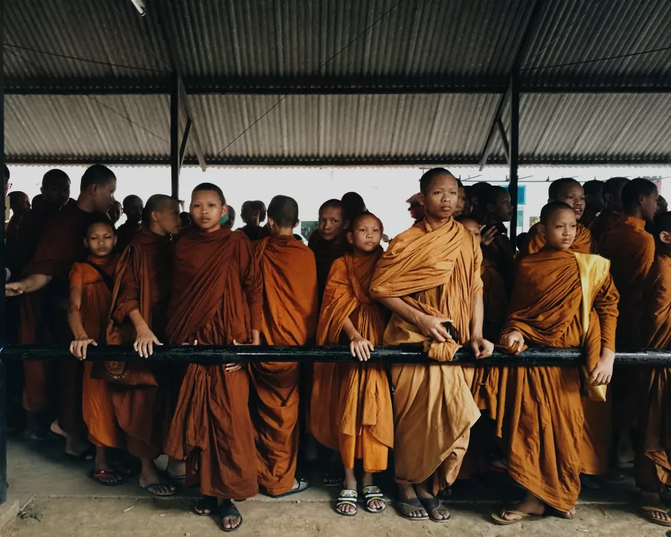 monks-standing-temple