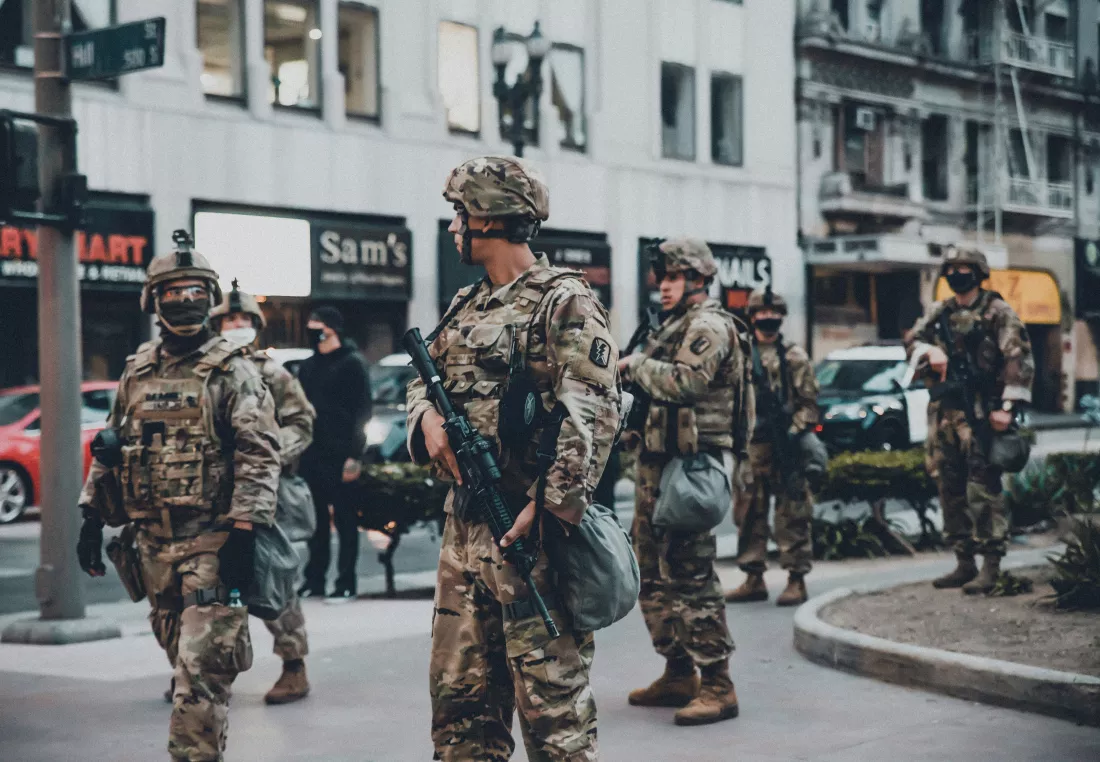 sean-lee-hDqRQmcjM3s-unsplash(3)