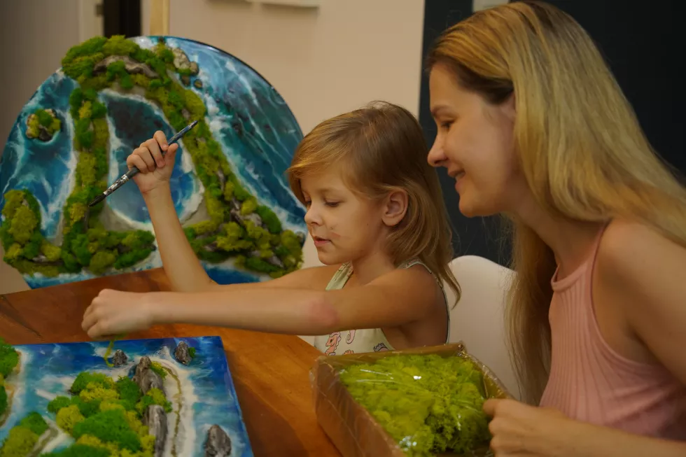 mother-her-daughter-craft-vibrant-natural-landscapes(1)