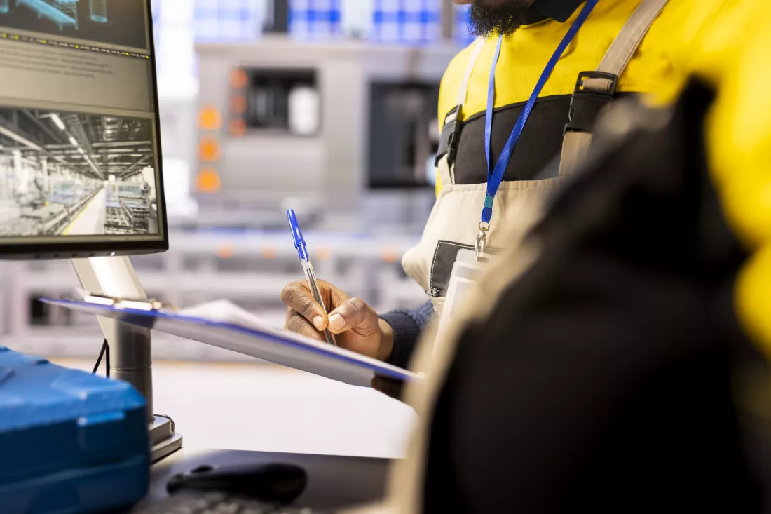 professional-engineer-controls-industrial-automation-system