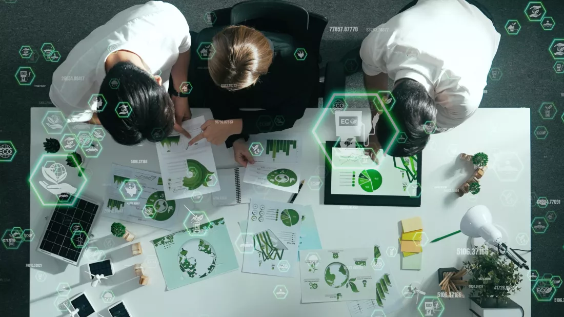 top-down-view-business-team-discuss-about-using-clean-energy-alimentation